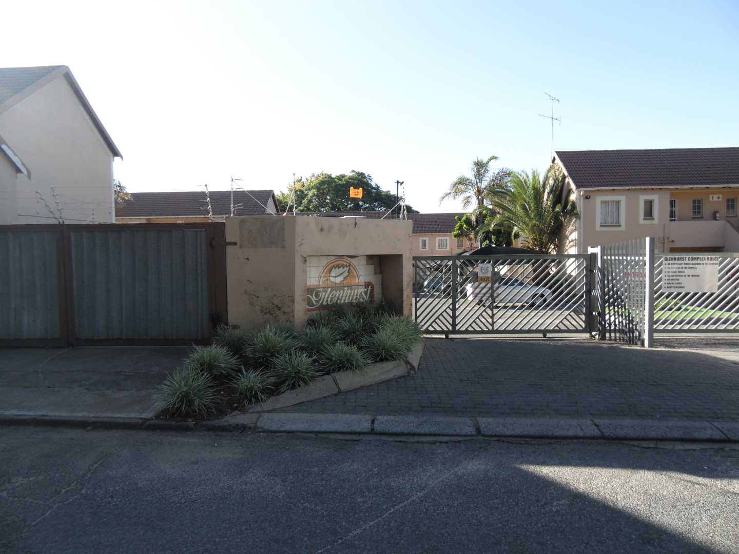 3 Bedroom Townhouse for sale in Kew P24113439259