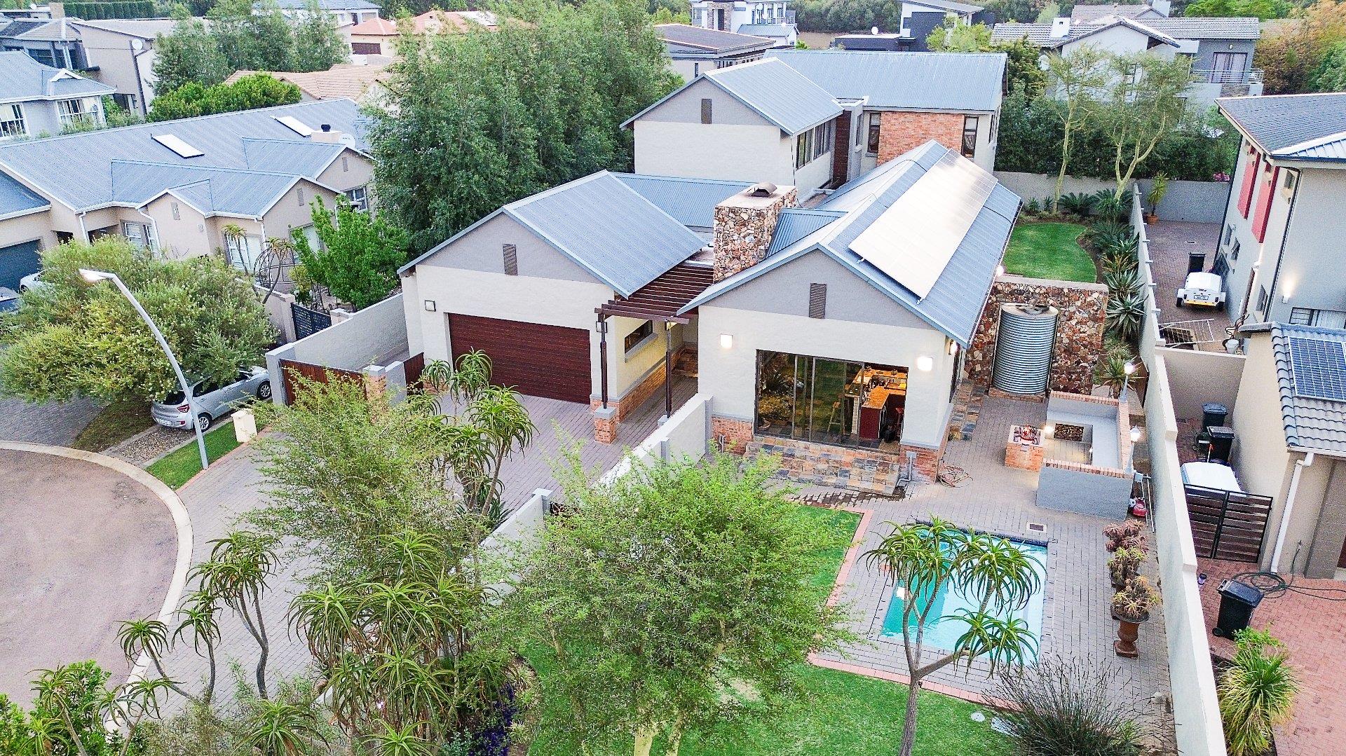 5 Bedroom House for sale in Midlands Estate P24113429011