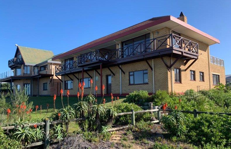 5 Bedroom House for sale in Hersham 23 Hersham Corner Hersham Drive