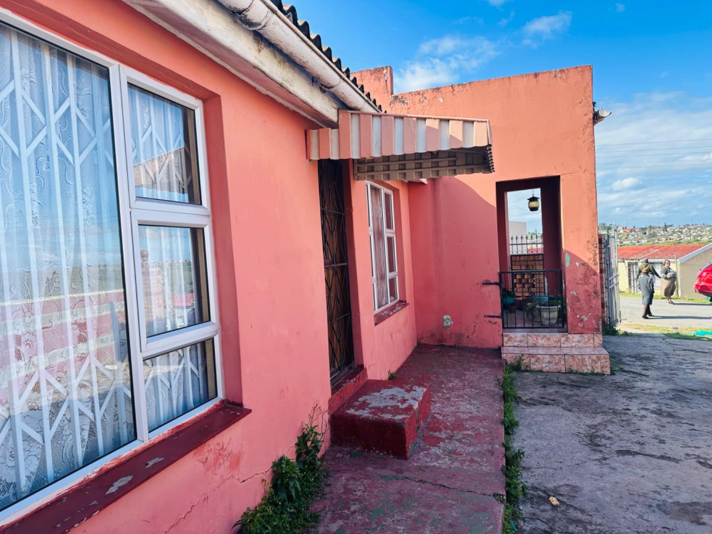 4 Bedroom House for sale in Mdantsane Nu 5 P24113443684