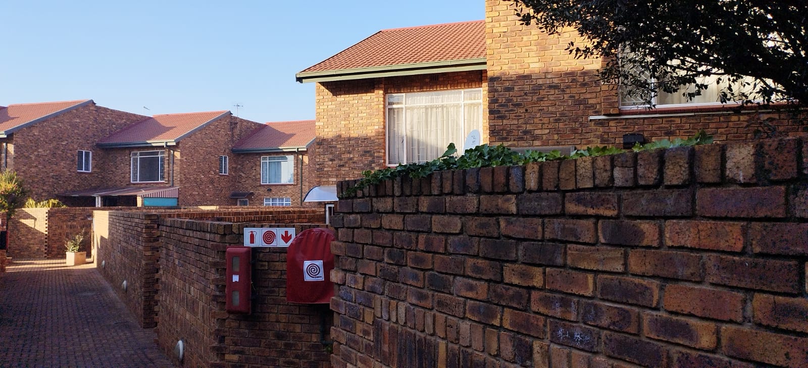 3 Bedroom Townhouse for sale in Heidelberg Central P24113445852