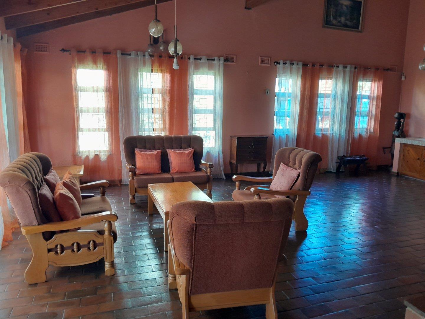 5 Bedroom House for sale in South Ridge 18 Ivy Street P24113447958