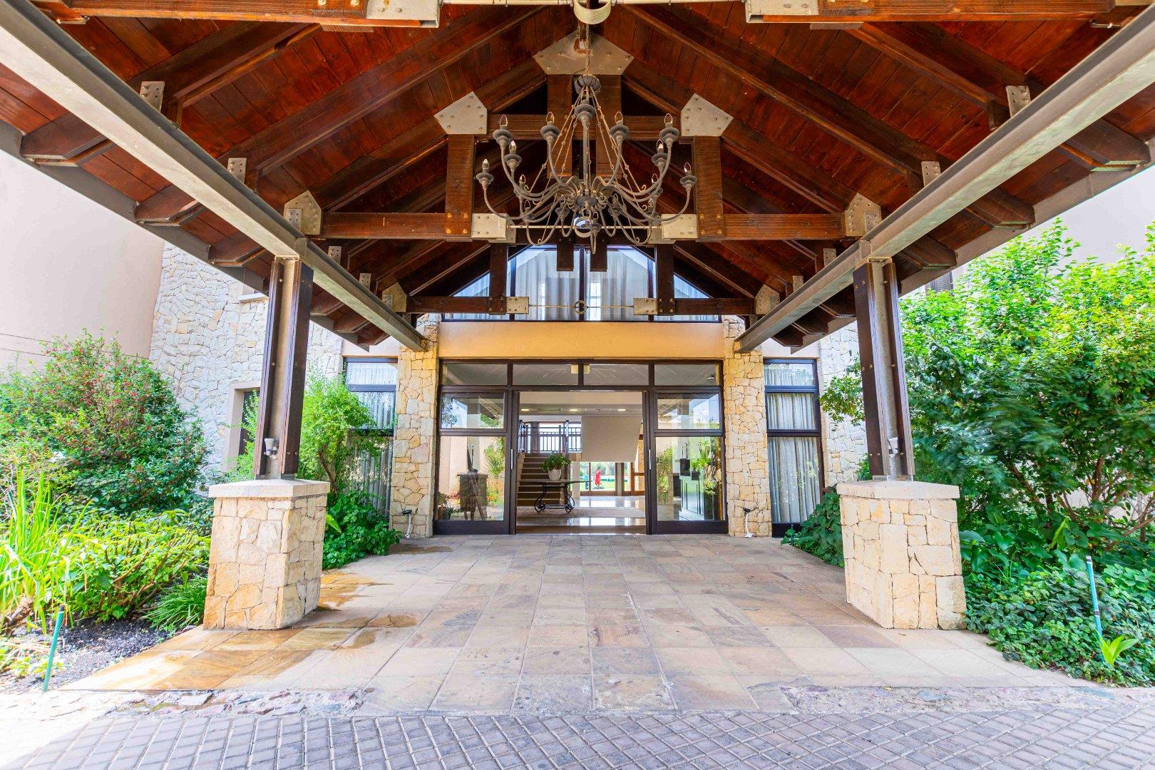 2 Bedroom Apartment / flat for sale in Waterfall Hills Mature Lifestyle