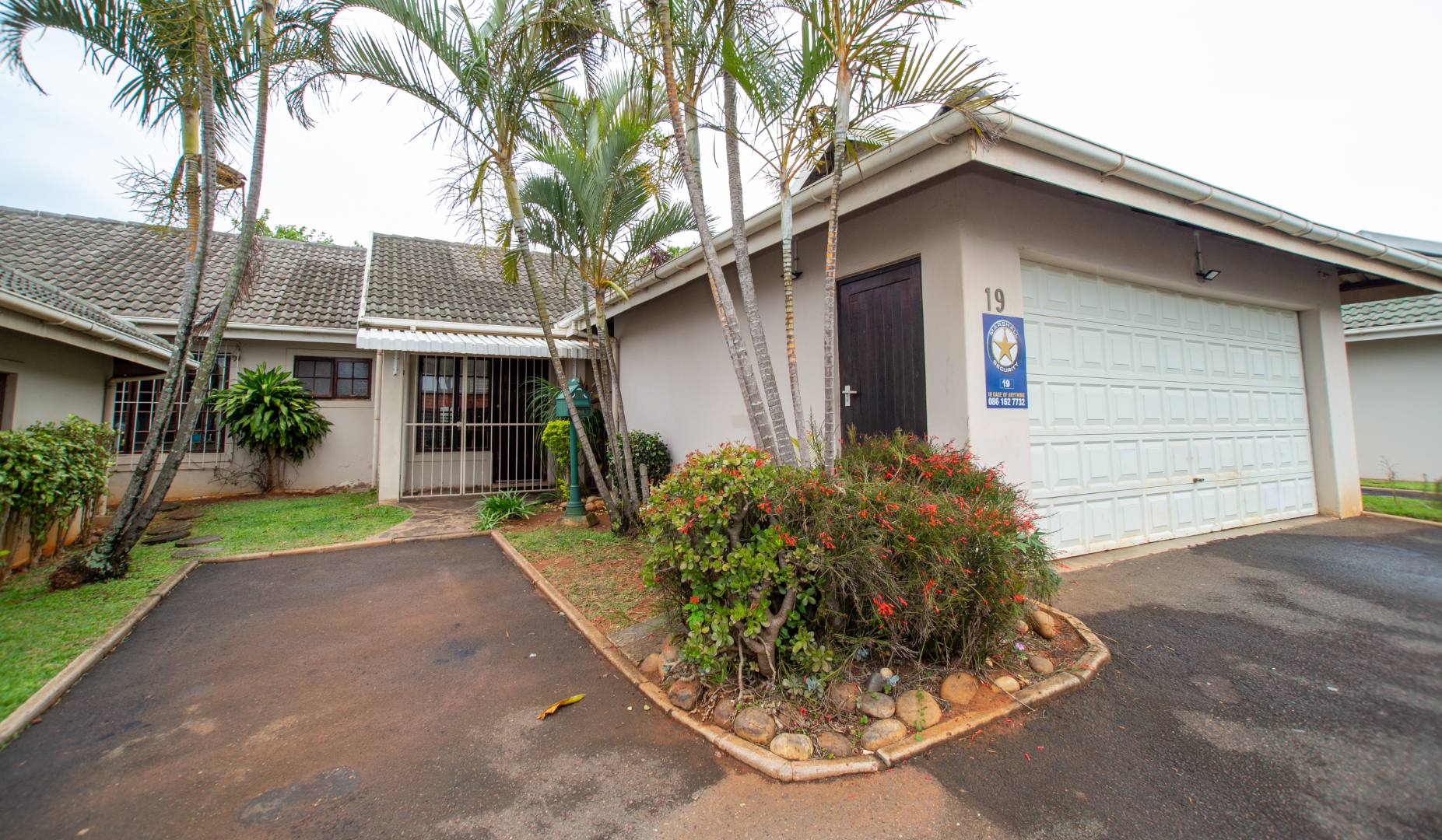 3 Bedroom Townhouse for sale in Sunningdale P24113452167