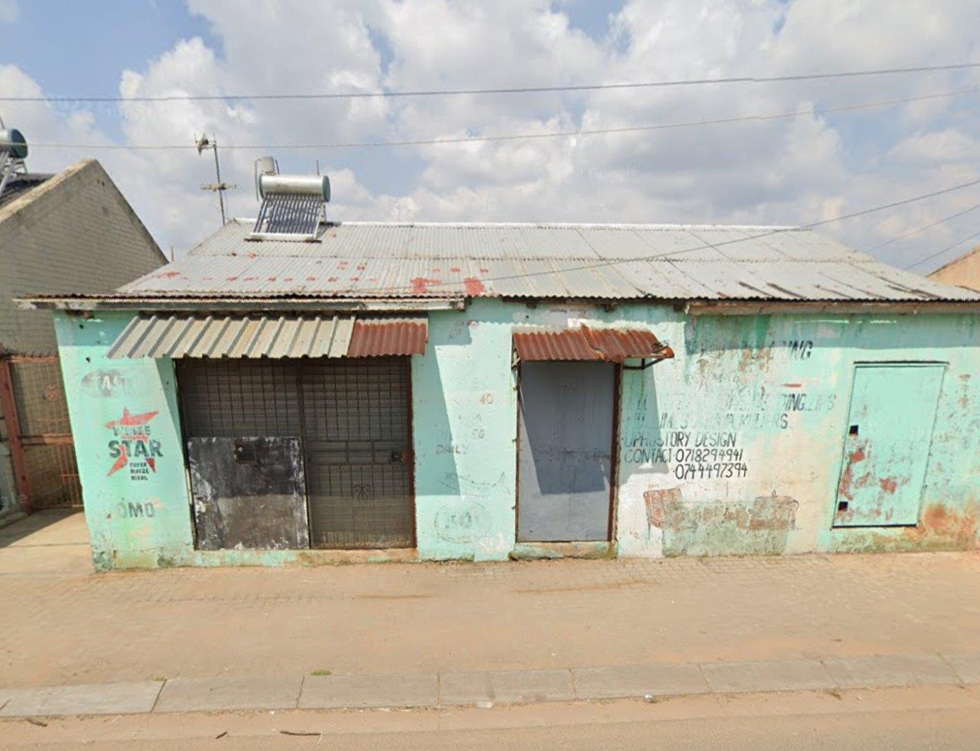 3 Bedroom House for sale in Newclare 40 Griffith Road P24113454117