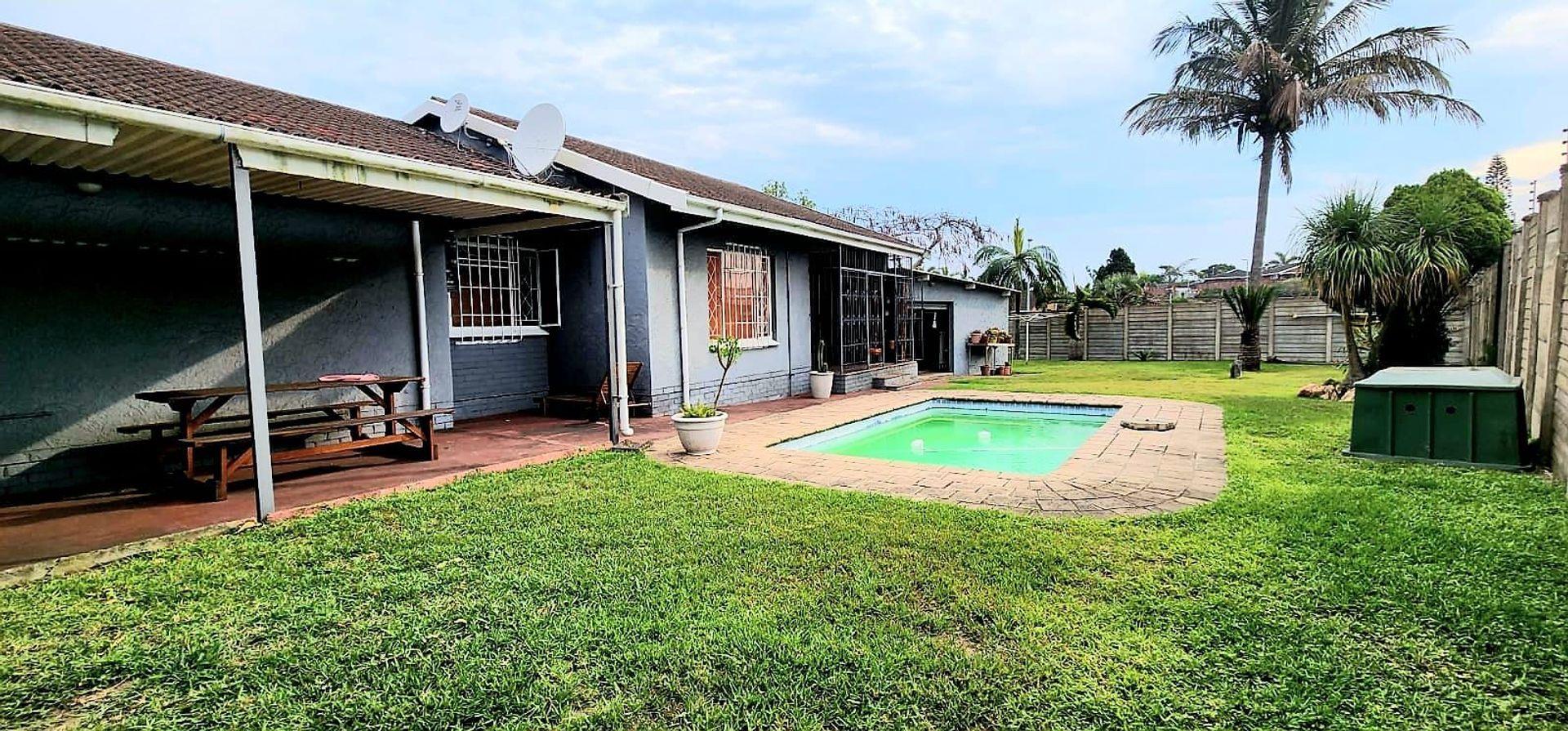 2 Bedroom House for sale in Arboretum P24113454826