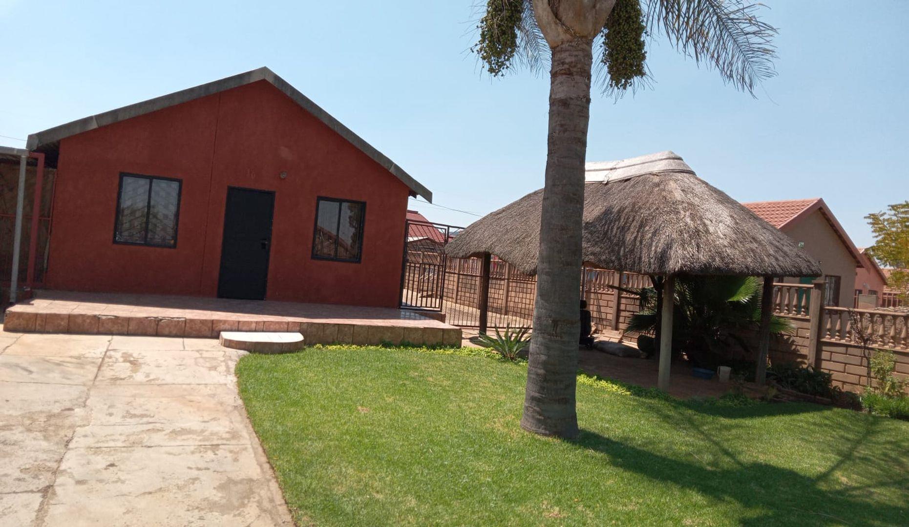 Lotus Gardens Property Property and houses for sale in Lotus Gardens