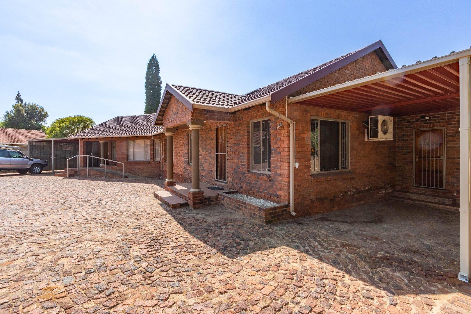 Clearwater Estate Property Property and houses for sale in Clearwater