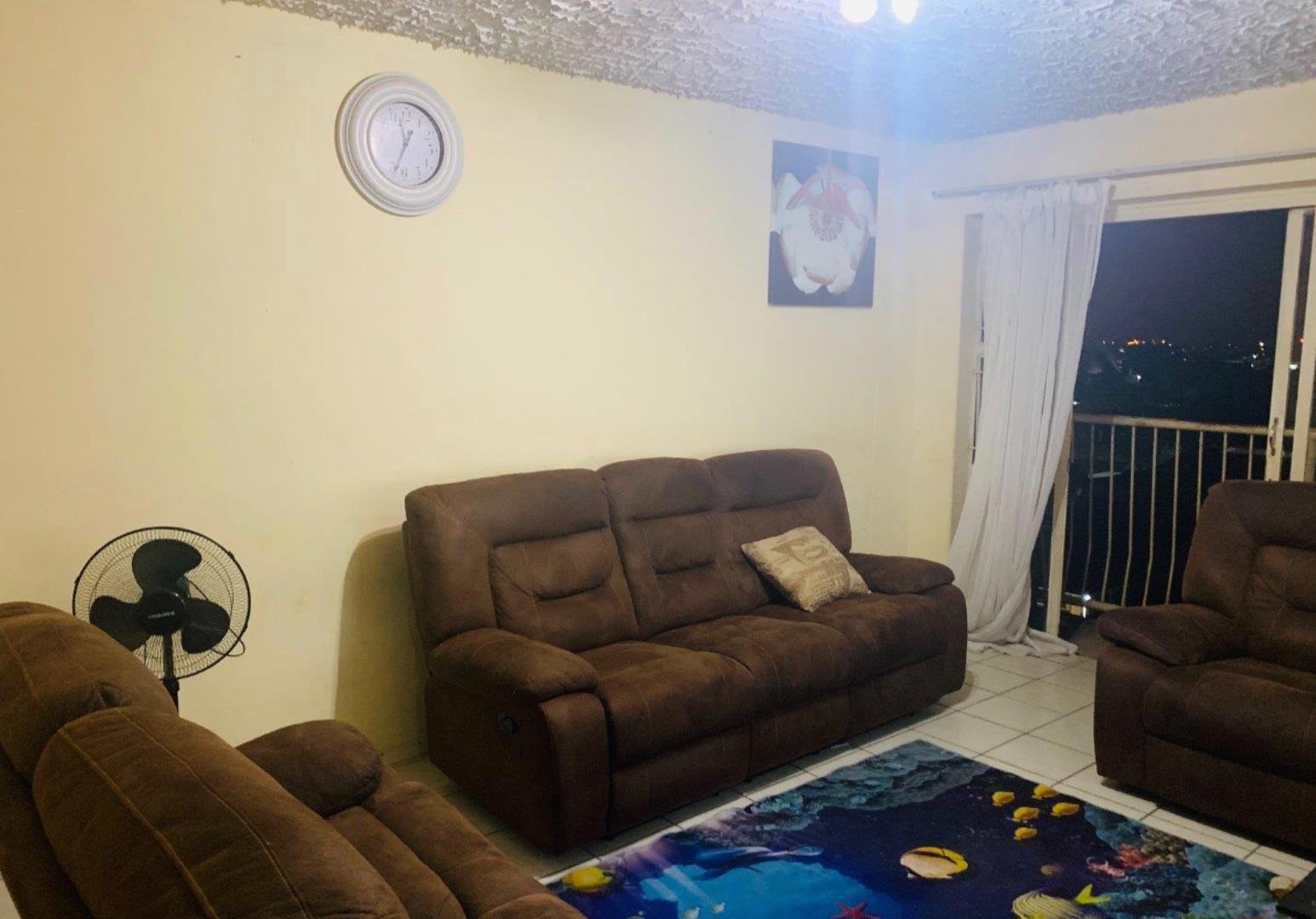 2 Bedroom Apartment / flat for sale in Silverton P24112718098