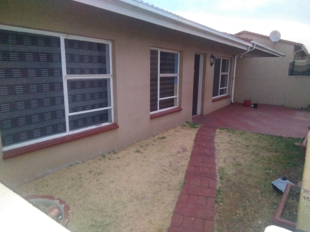 Winchester Hills Property Townhouses for sale in Winchester Hills