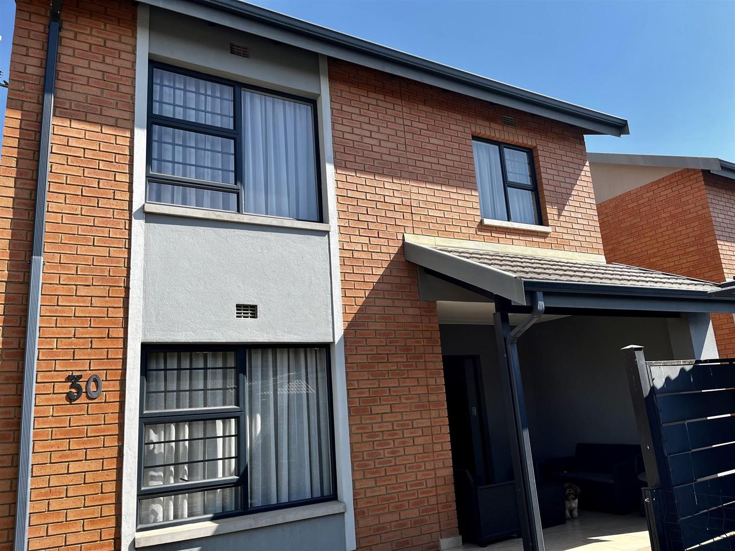 3 Bedroom Townhouse for sale in Zambezi Manor Lifestyle Estate P24