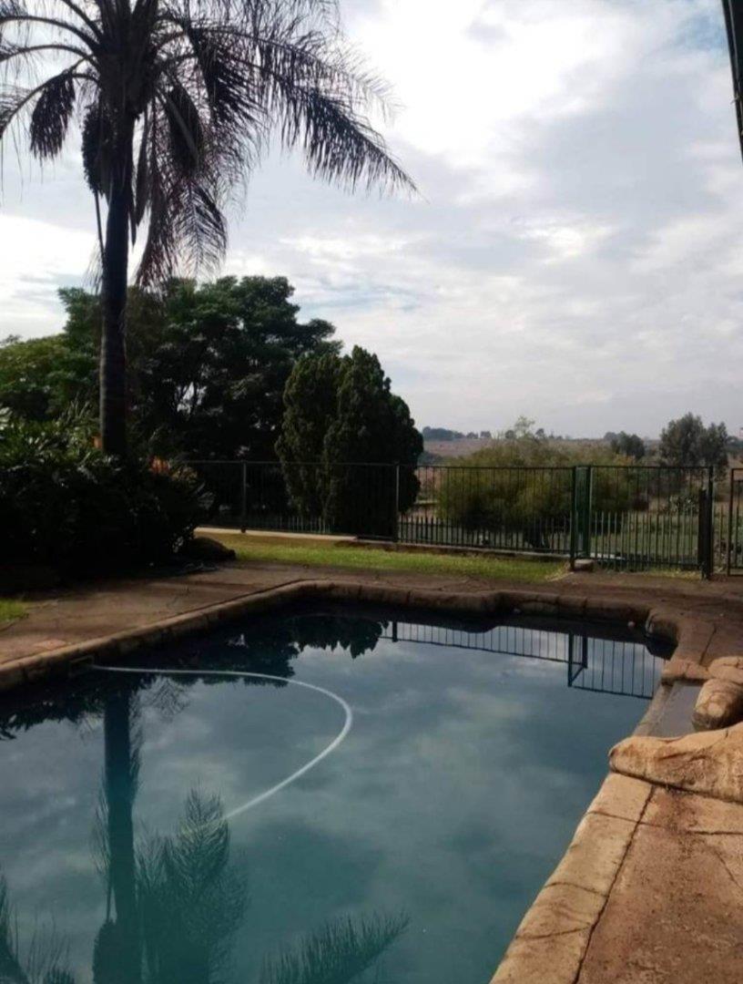 Farm for sale in Pinehaven P24113463641