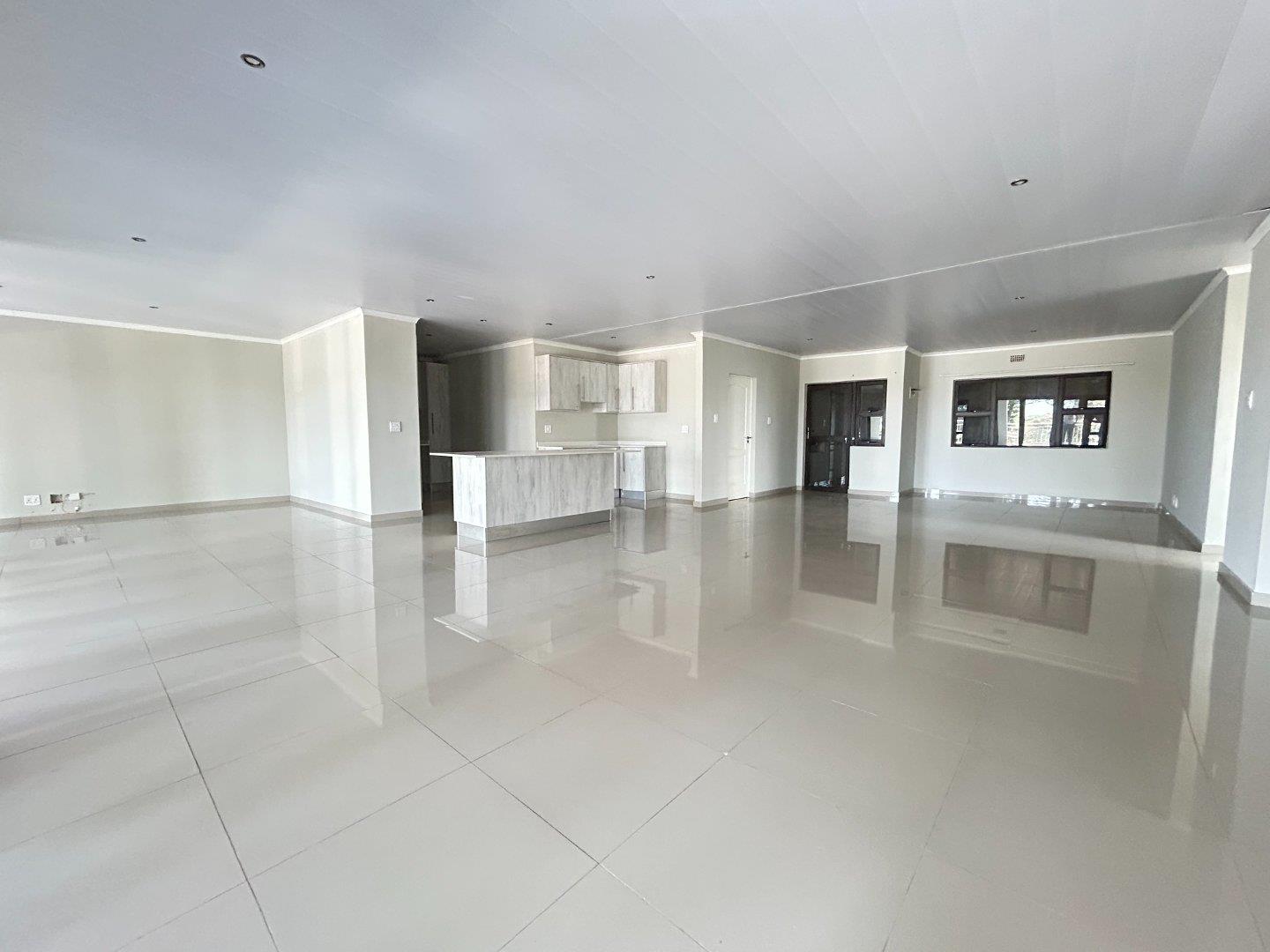 3 Bedroom Apartment / flat to rent in Athlone Park P24113467967