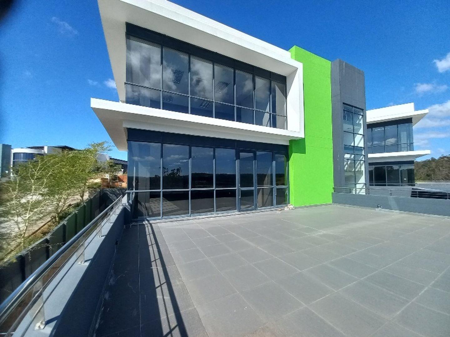 Commercial property to rent in Beacon Bay North P24113469073