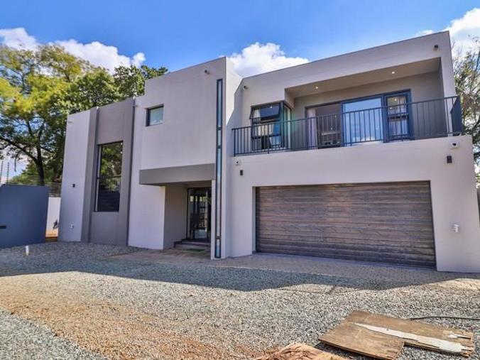 Nouveau On Fletching, Essexwold New development for sale in Essexwold