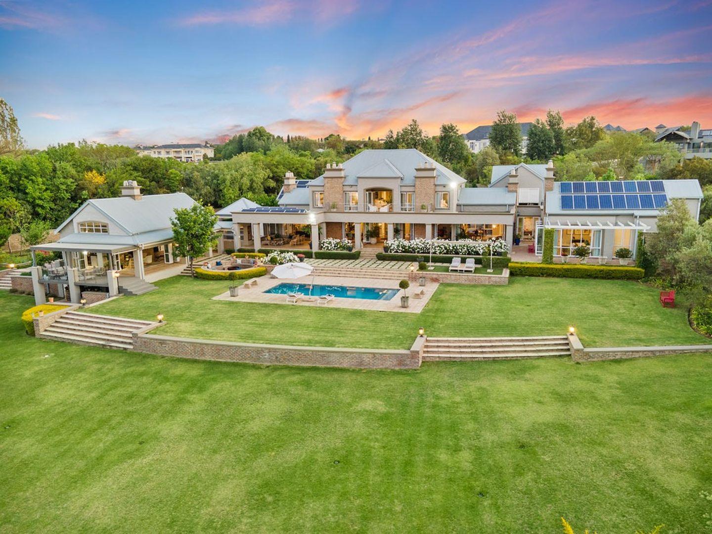 5 Bedroom House for sale in Waterfall Equestrian Estate P24113470125