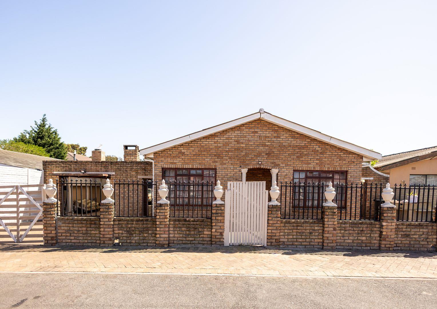 Ravensmead Property Property and houses for sale in Ravensmead