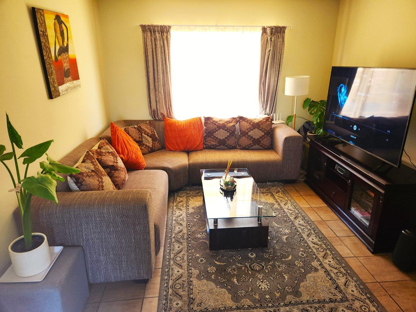 2 Bedroom Apartment / flat for sale in Kosmosdal Waterberg Dr, Cosmos