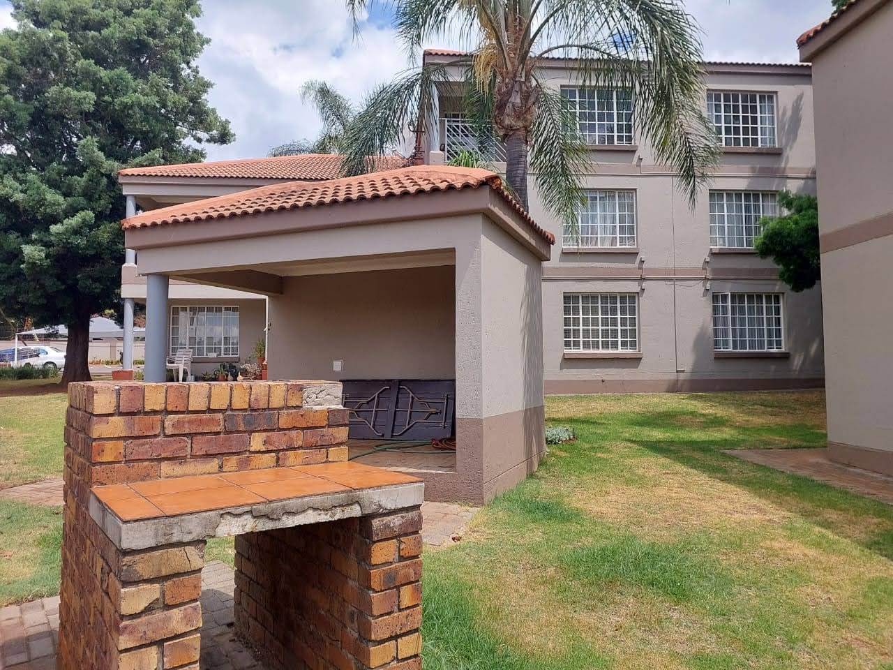 1 Bedroom Apartment / flat for sale in Monument Park 62 Steenloper