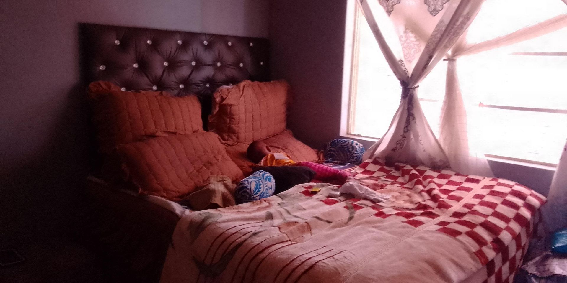 2 Bedroom Apartment / flat for sale in Pietermaritzburg Central P24113493843