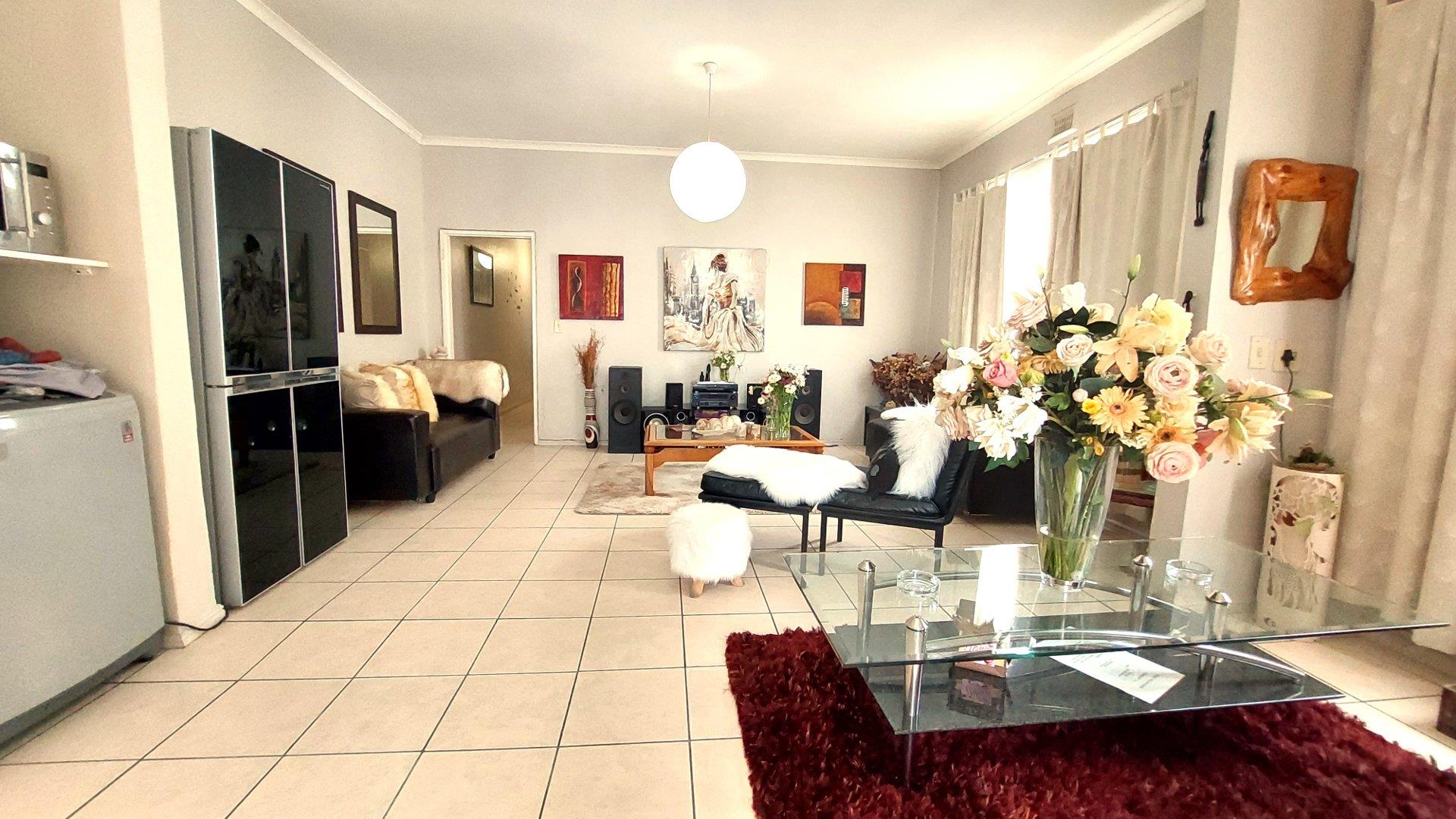 3 Bedroom House for sale in Maitland P24113494896