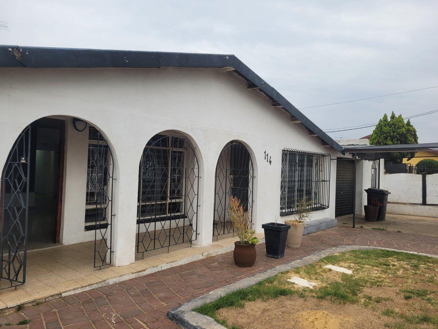 Crown Gardens Property Property and houses to rent in Crown Gardens