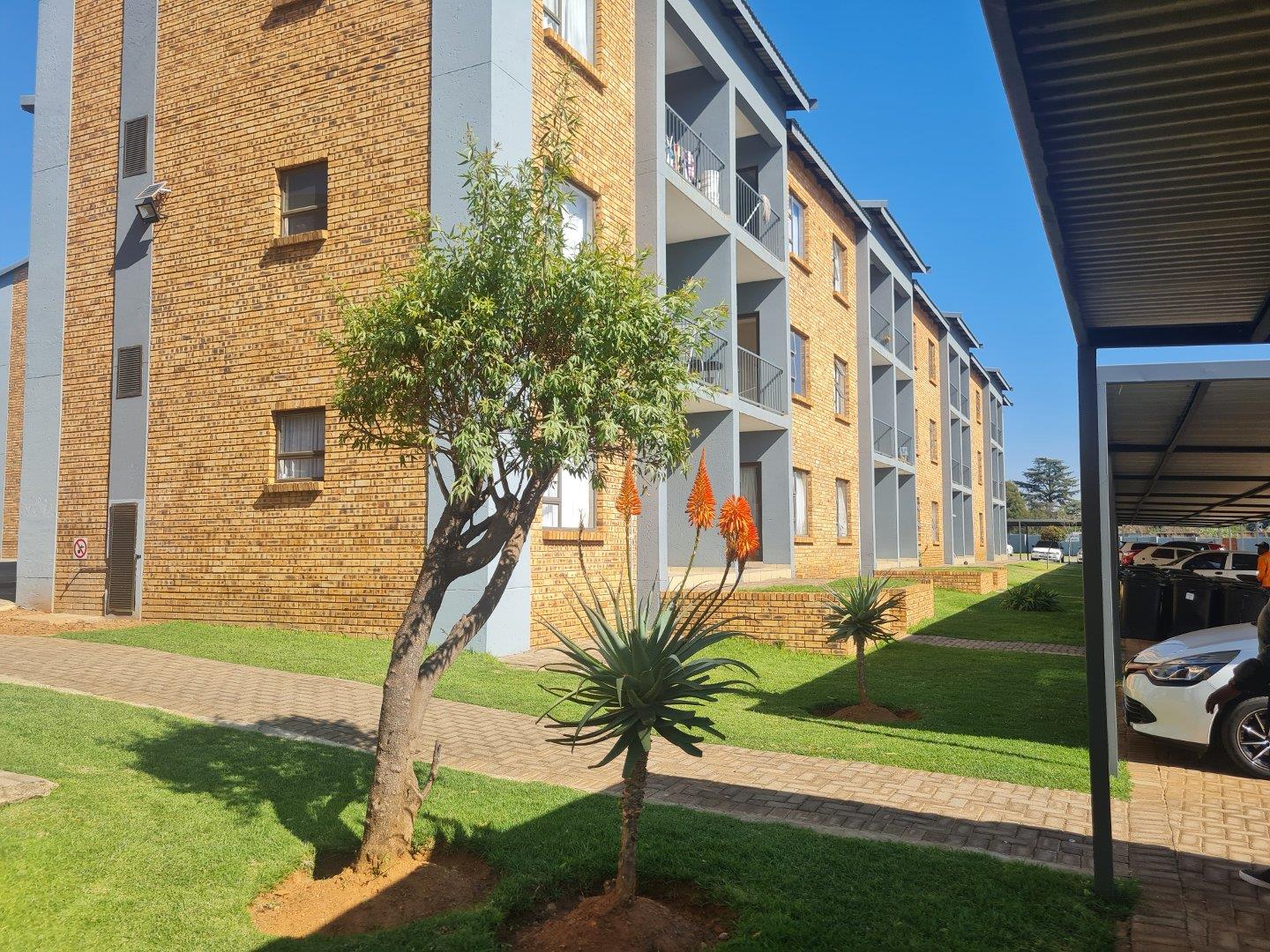 2 Bedroom Apartment / flat to rent in Groblerpark Linden Lane 4 Van