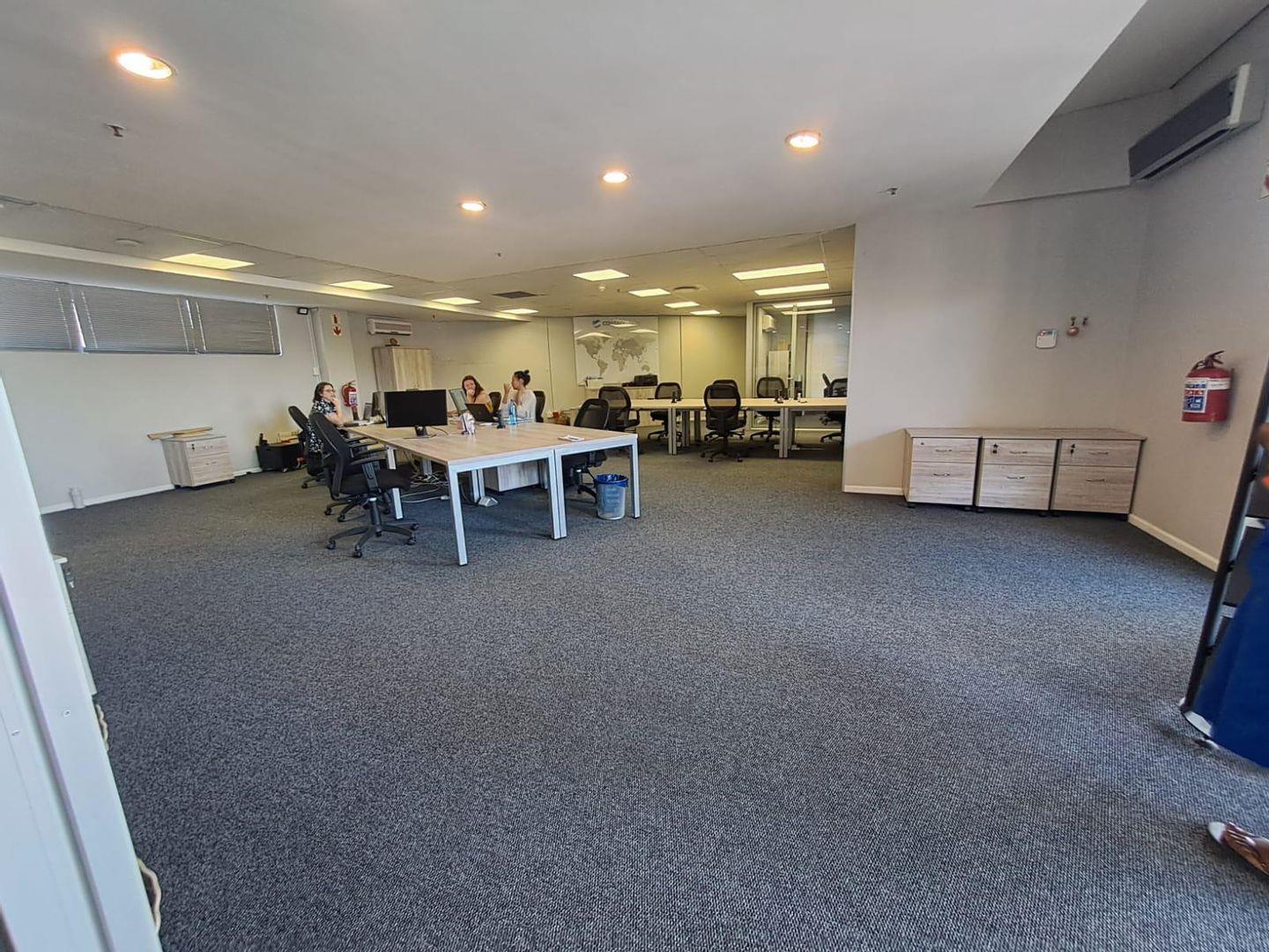 Commercial property to rent in Soneike P24113496593