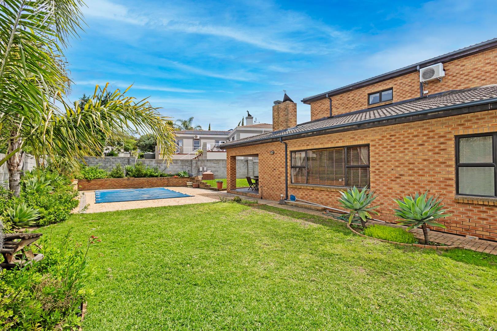 5 Bedroom House for sale in Kleinbron Estate P24113498117