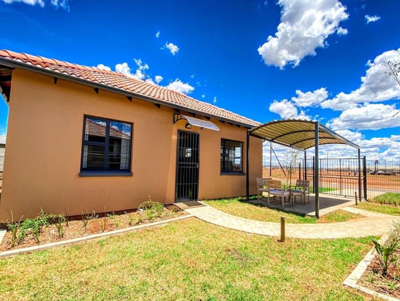 Lufhereng Property Property and houses for sale in Lufhereng