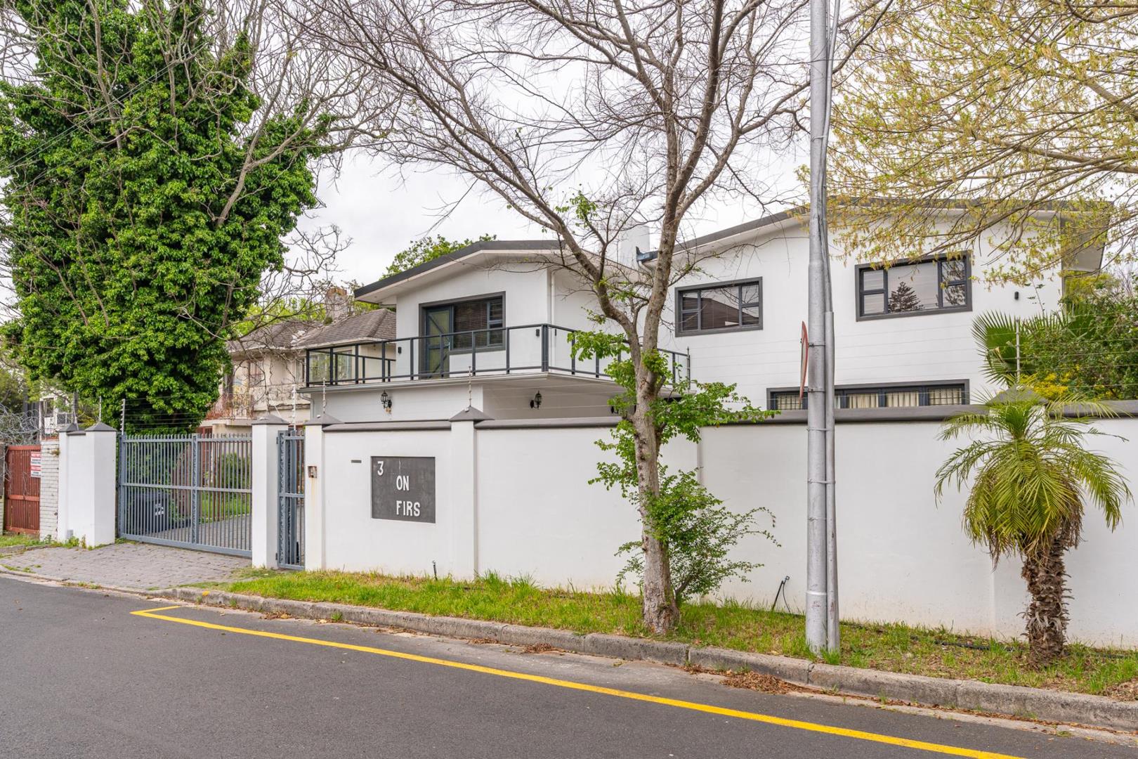 Claremont Upper Property Property and houses to rent in Claremont