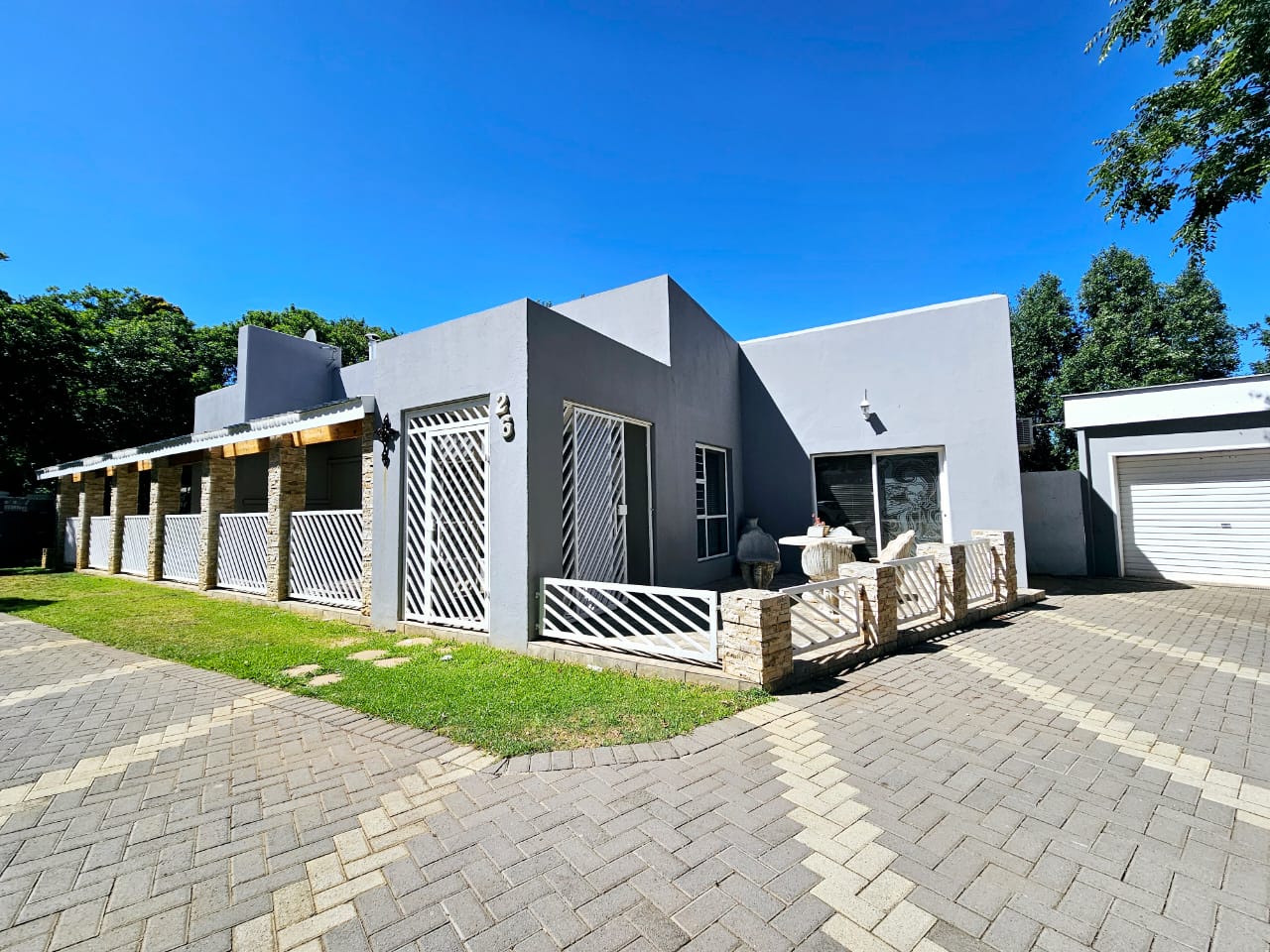 4 Bedroom House for sale in Baillie Park P24113501007