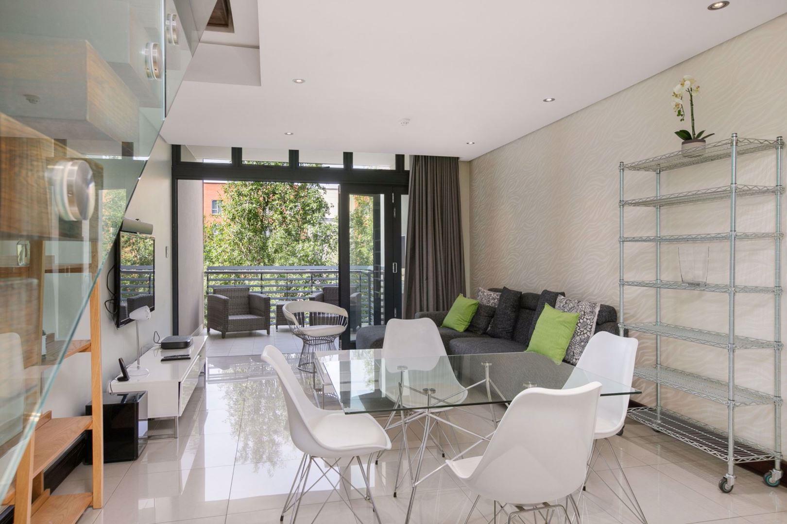 2 Bedroom Apartment / flat for sale in Melrose Arch P24113501221