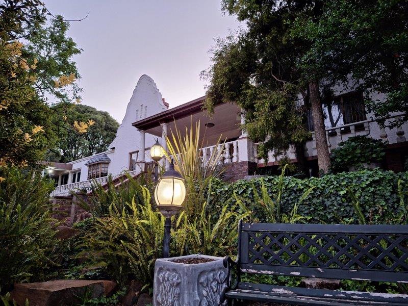 4 Bedroom House for sale in Waverley P24113433282