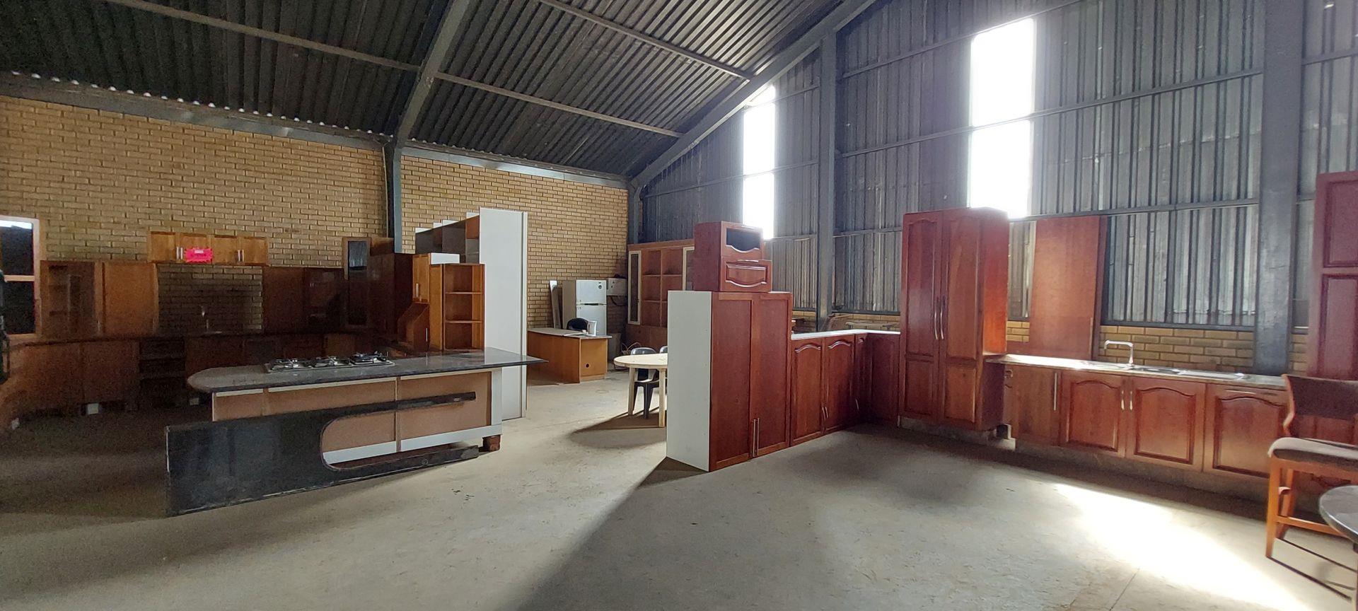 Industrial property to rent in Pomona P24113505655