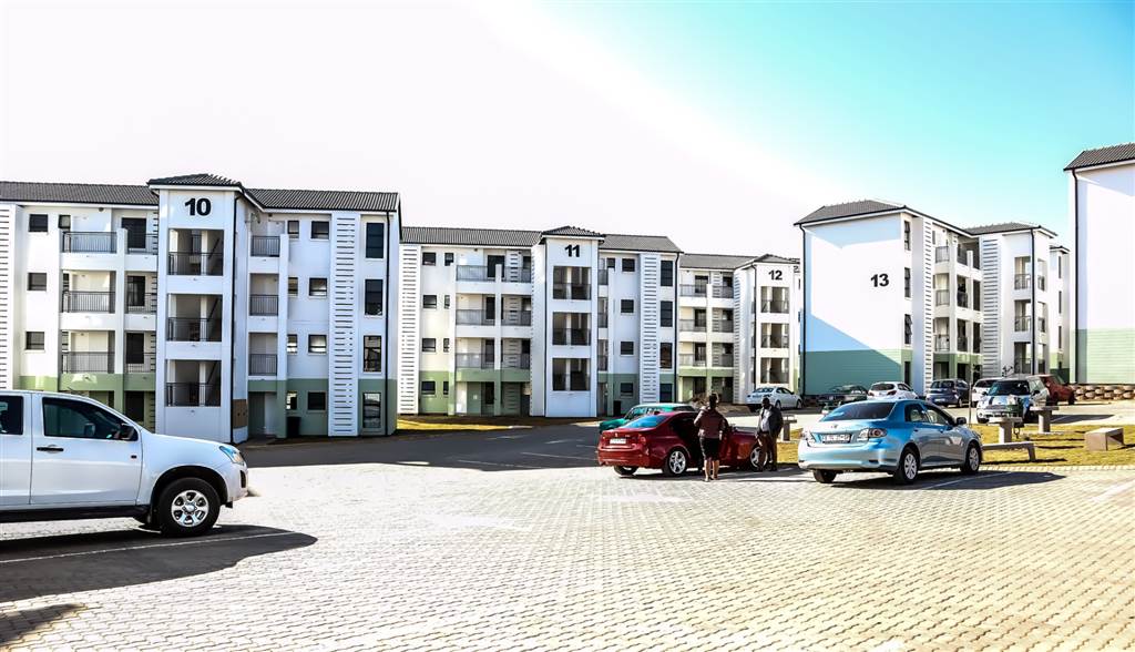 2 Bedroom Apartment / flat to rent in Cosmo City 35 Crescent