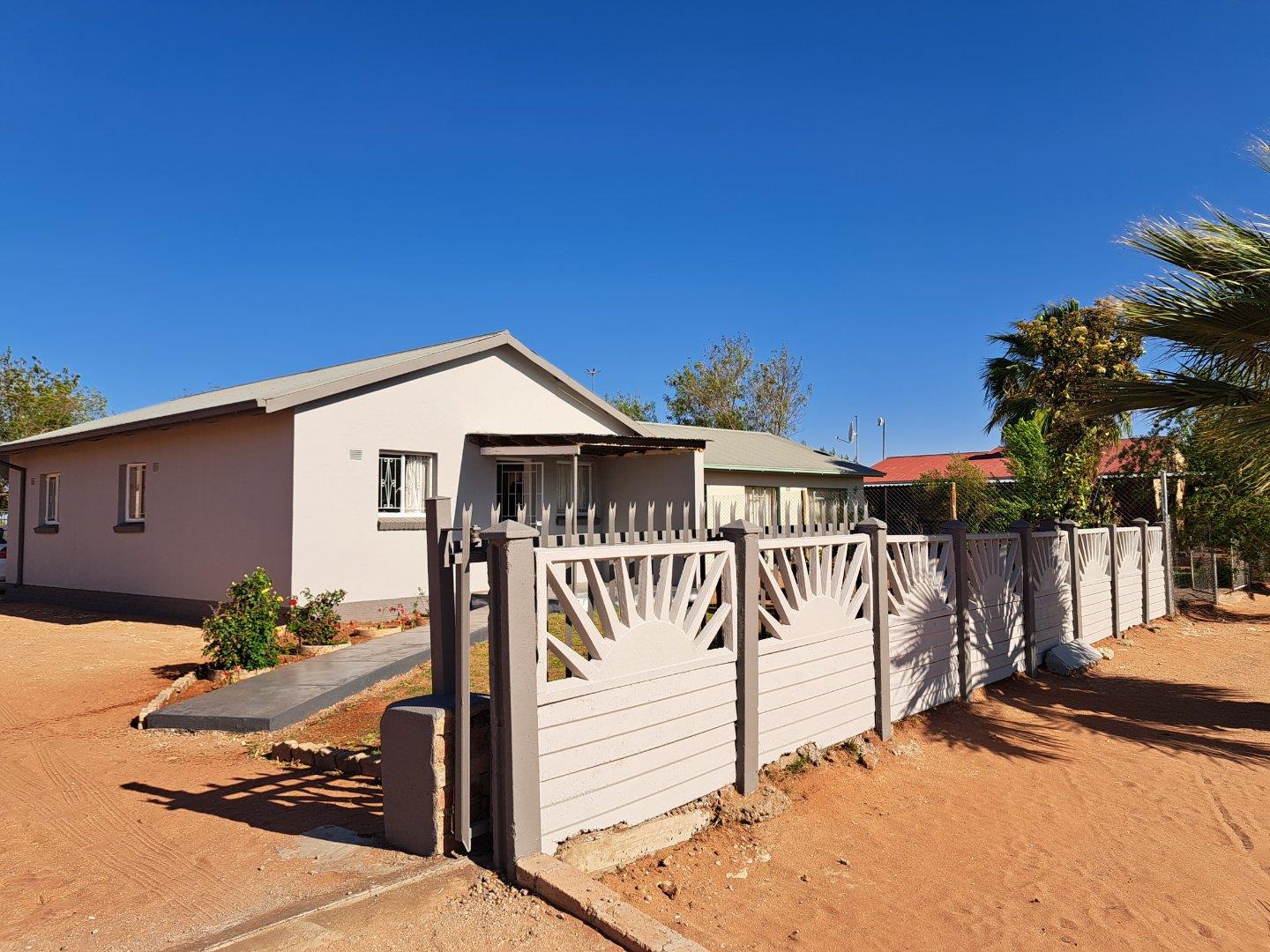 3 Bedroom House for sale in Bellvue P24113507265