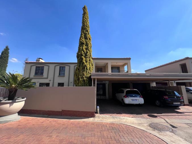 4 Bedroom House for Sale in Beyers Park