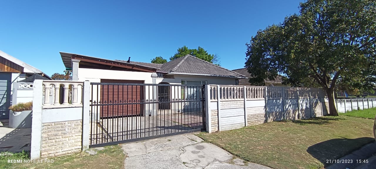 Belmont Park Property Houses for sale in Belmont Park