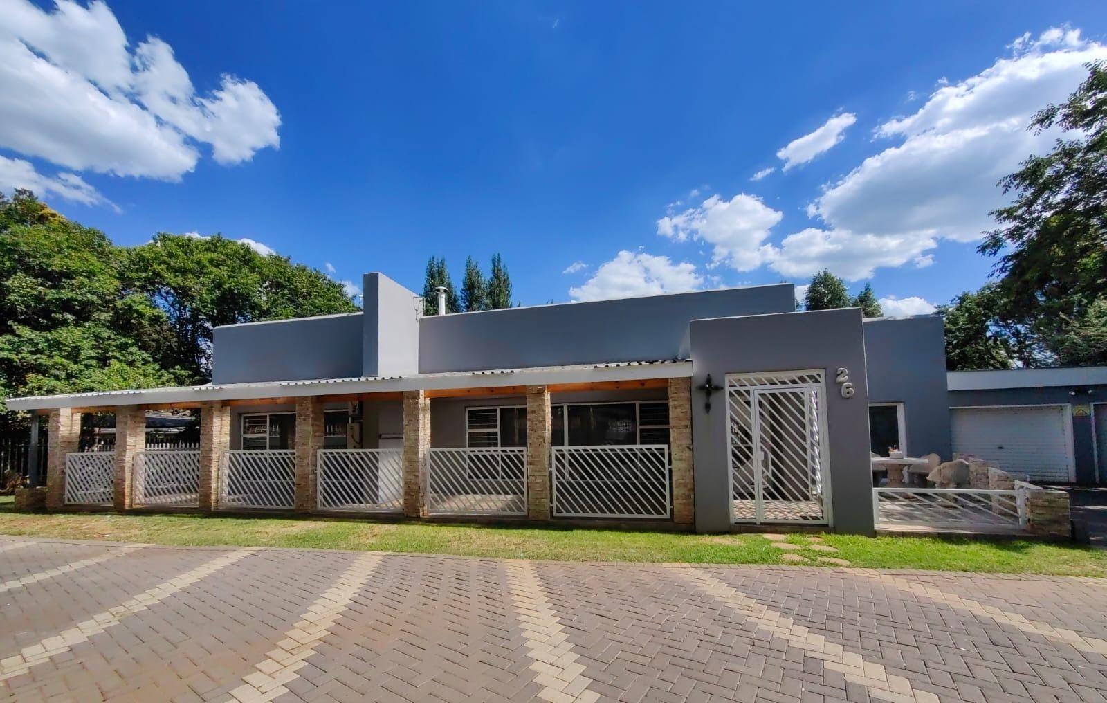 4 Bedroom House for sale in Baillie Park P24113514469