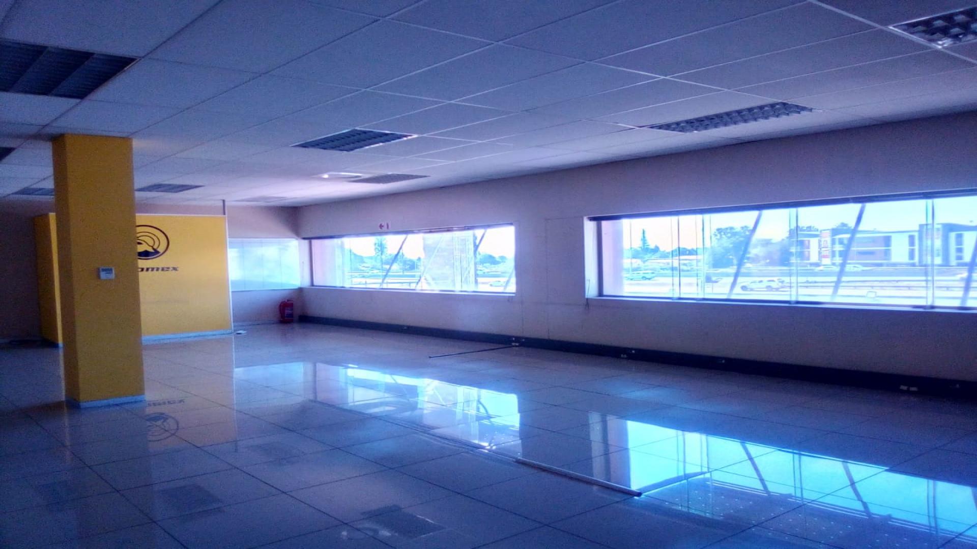 Commercial property to rent in Bedfordview 15e Riley Road P24113514344