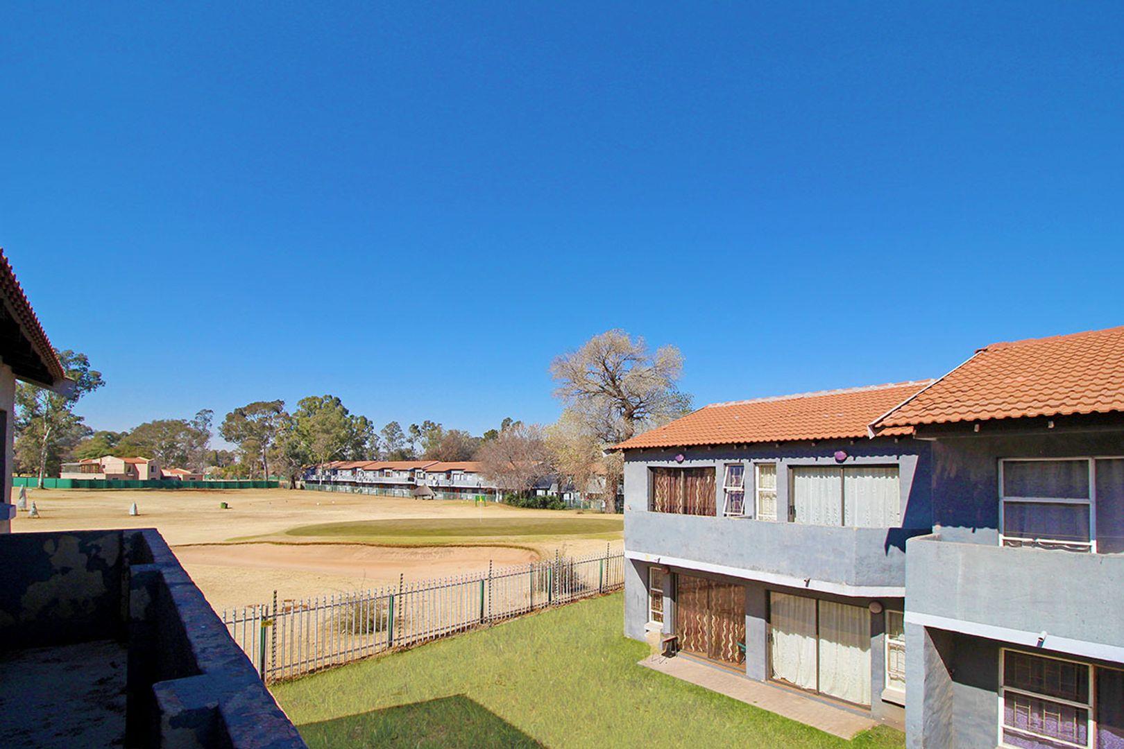 Pollak Park Property Apartments / flats to rent in Pollak Park