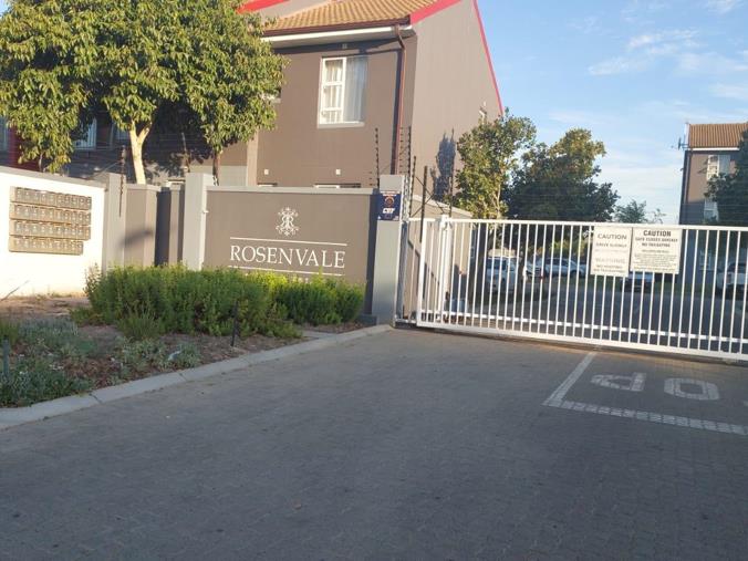 3 Bedroom Apartment / Flat to Rent in Buh Rein Estate