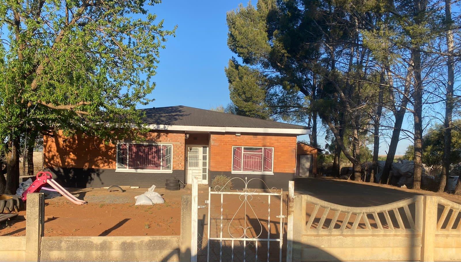 Property and houses for sale in Dealesville Dealesville Property