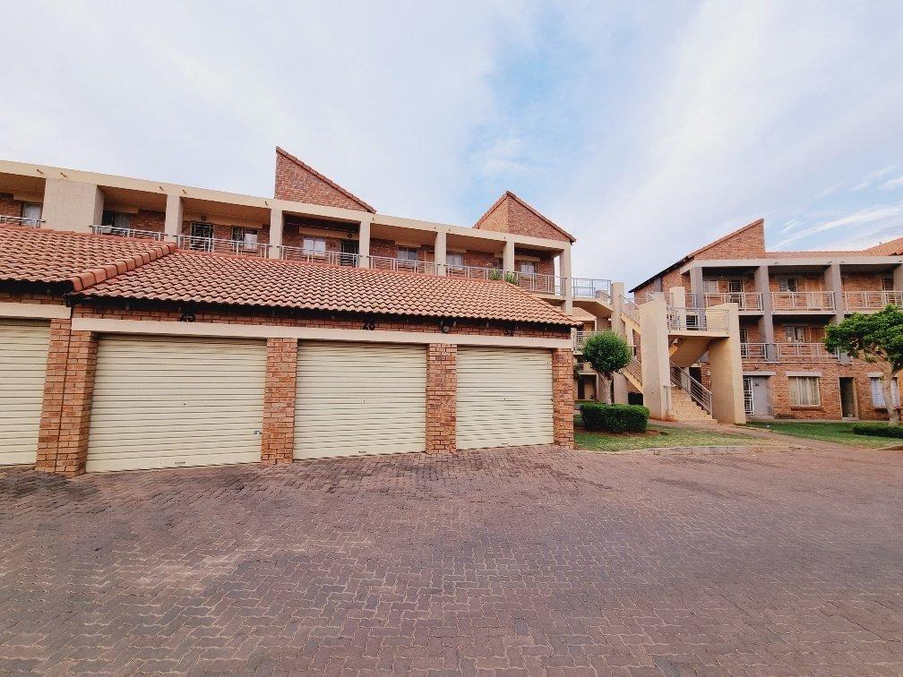 2 Bedroom Apartment / flat for sale in The Orchards P24113517705