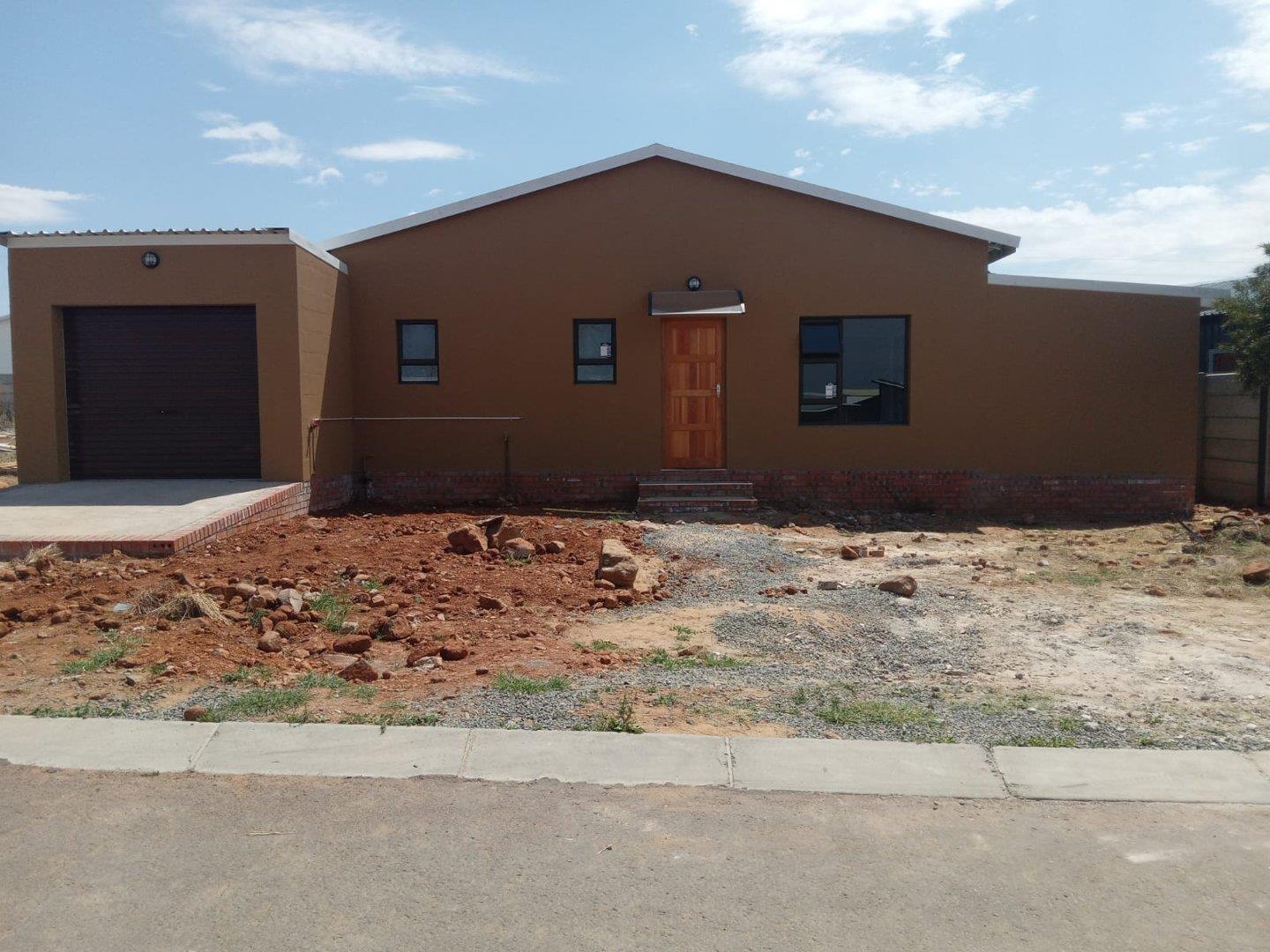 3 Bedroom House for sale in Orania P24113520139