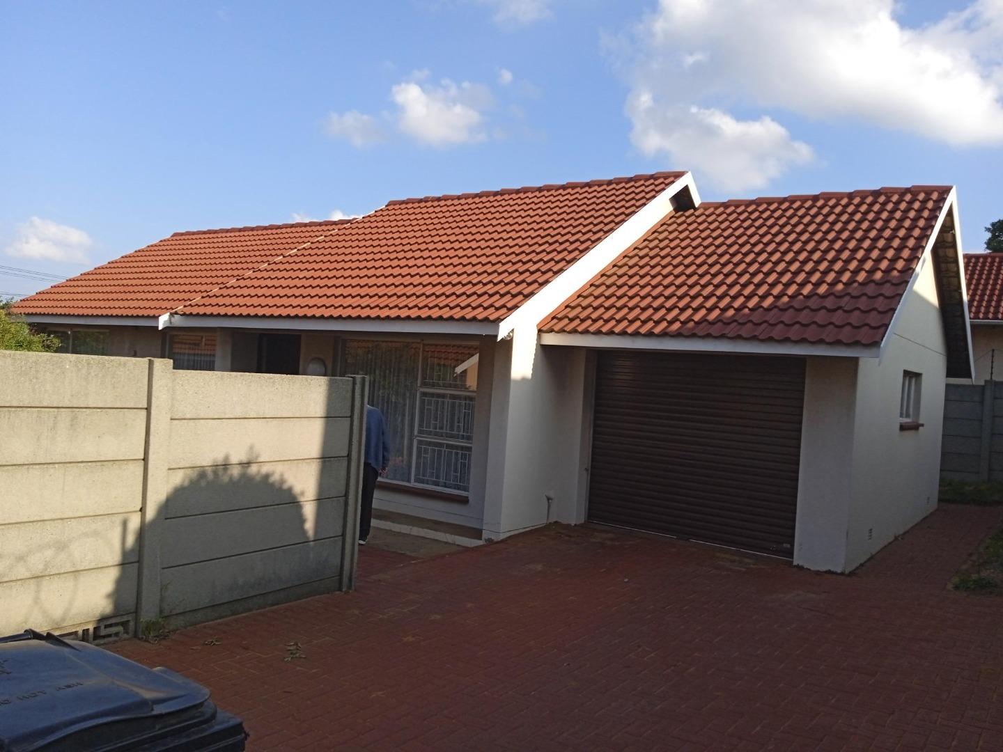 Tulisa Park Property Property and houses for sale in Tulisa Park