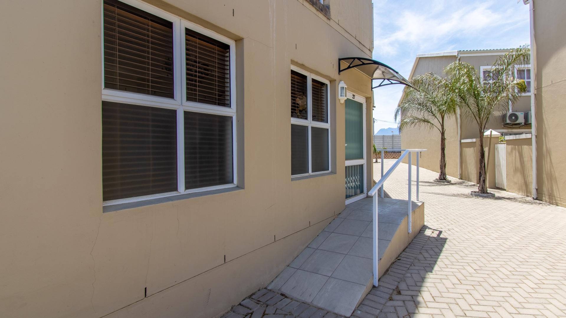 Paarl South Property Apartments / flats to rent in Paarl South