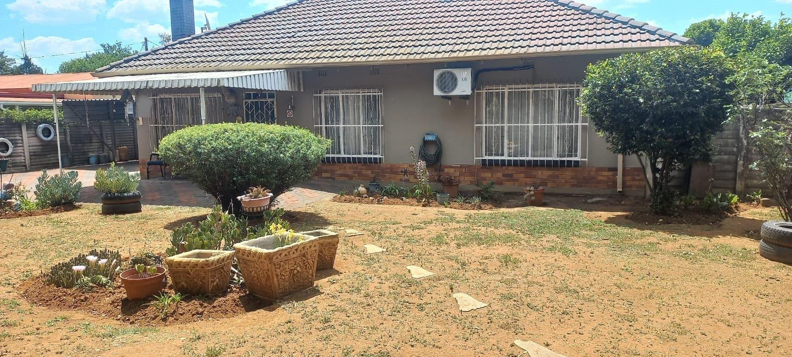 3 Bedroom House for sale in Three Rivers P24113522196