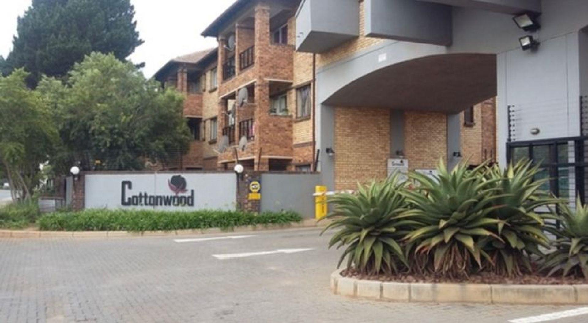 2 Bedroom Apartment / flat for sale in Halfway Gardens P24113523139